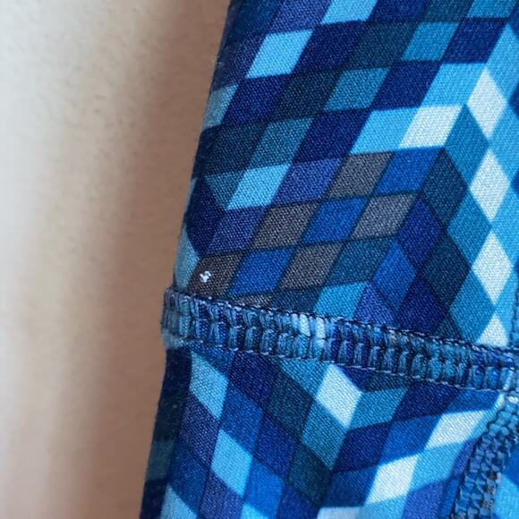 Nike Power Legend Cube Print Training Capri Tight - Picture 13 of 13